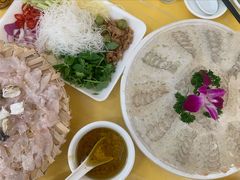 -官塘陈记鱼生·潮汕砂锅粥·牛肉火锅(潮枫路总店)