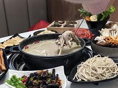 -汤宴·参须肚包鸡(南京路店)