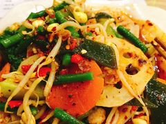 -二小酸辣鸡丝面