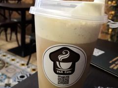 -V&A cafe