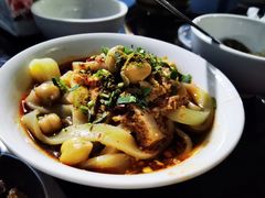 -烤肉小伙烤肉店