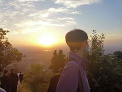 -鬼笑石后山停车场
