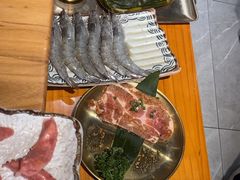 -汉城烤肉·黑金冠(华山路店)