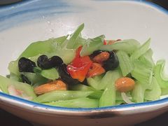 西芹百合腰果-乔街深夜食堂·小龙虾·高压锅生蚝(杭州总店)