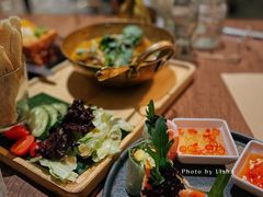 越南传统生包鲜虾春卷-来龙里 精致 东南亚餐室(万象城店)