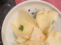 -牛YO寿喜烧·铁板烧和牛火锅自助(市府恒隆店)