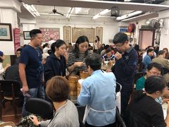 等位区-香港蓮香樓(中環店)