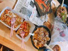 -乐彡炸串·烤苕皮(西单华威约饭街店)