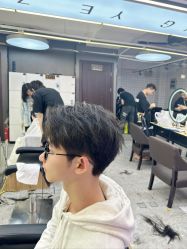 -藤野造型烫发染发