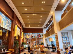 -香格里拉鱼跃地中海西餐厅·牛排披萨
