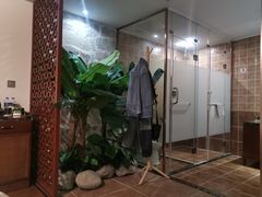 -杭州西湖湖滨银泰亚朵酒店