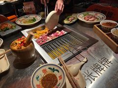 -张牌牌·东北烤肉小吃市集(金楠天街店)
