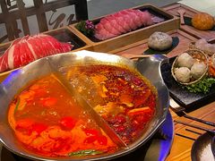 -湊湊火锅·茶憩(杭州湖滨银泰in77店)
