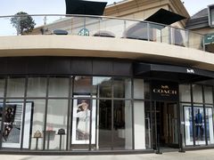 -王府井奥莱临潼小镇(临潼店)