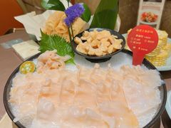 加拿大象拔蚌-協成海鮮火鍋(老店)