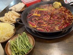 -黄潇洒老火锅(九眼桥宏济巷店)