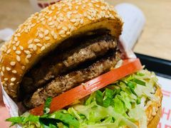 -The Habit Burger Grill 哈比特汉堡(复兴soho店)