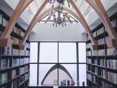 -钟书阁(松江泰晤士小镇店)