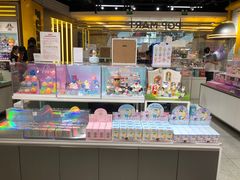 -泡泡玛特POPMART(上海环球港店)