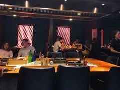 大堂-肉魁屋·烧肉·烧鸟·酒场(高新店)