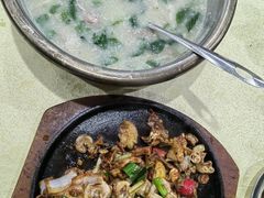-标记美食新鲜猪杂(兴南大道店)