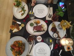 -Mark&Mars Restaurant