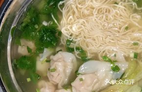 Snail Dumpling Noodles