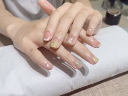 -艾珂·美甲美睫