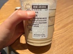 -星巴克(青岛火车北站候车大厅店)