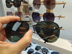 -潘多拉眼镜·蔡司依视路明月(潘家园店)