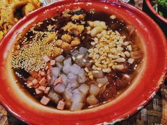 冰粉-爆炸头阿姨小四川正宗川味小吃(无任何分店)