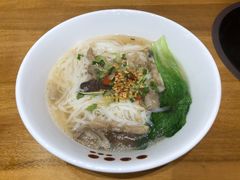 -甘掌门·化州驰名牛杂粉(越秀店)