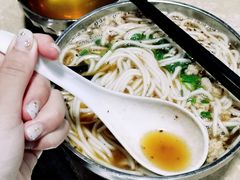 -老仓醋米线(万达店)