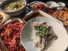 -聚汇三少·龙虾·中餐厅(莫邪路新天地店)