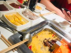 -海底捞火锅鲜切牛肉主题店(长寿路店)
