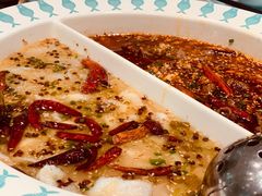 -姚姚酸菜鱼·金戈戈香港豉油鸡(喜荟城联名店)