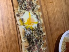 黑松露薄饼-LENBACH兰巴赫西餐啤酒坊(大连东港店)