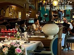 -火车头法国西餐厅