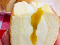 -红宝石·鲜奶小方·海派西点房(南丹店)