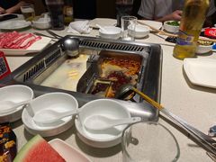 -海底捞火锅鲜切牛肉主题店(长寿路店)