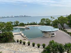 -上海滴水湖皇冠假日酒店