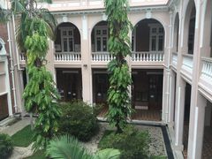 -香港大学