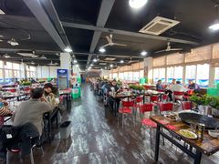大堂-皖北巫氏三胖地锅鸡(长淮总店)
