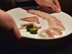 冷萃鲜鱿配鲜芥末-庐灶江南·江南菜·四合院Bistro(东直门雍和宫·原华侨宾馆店)