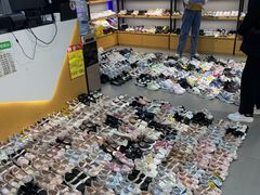 -百荣世贸商城