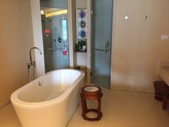 -三亚亚龙湾雅高美爵酒店