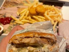 -麦当劳(杭州西湖银泰百货店)