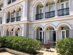 -芽庄日出海滩水疗酒店