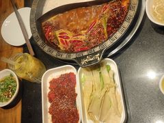 -纸盐河码头火锅(十八梯店)