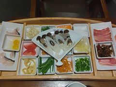 -芸南道·过桥米线(昆明老街旗舰店)